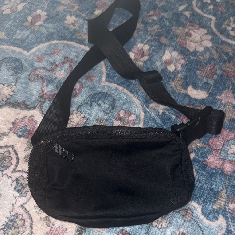 Lululemon belt bag Fanny pack